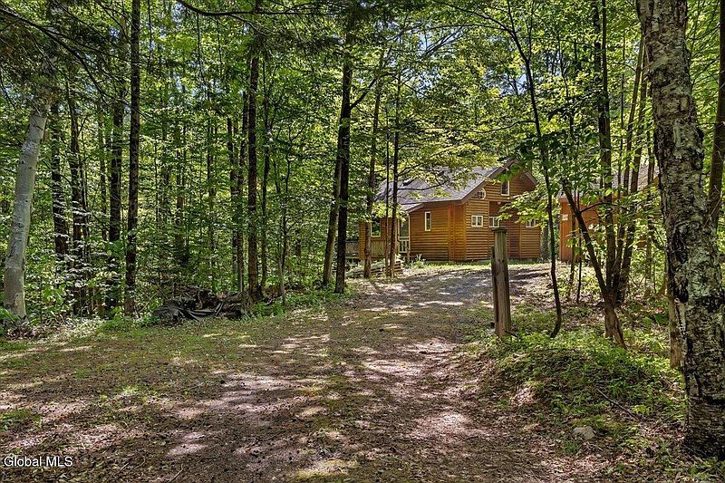5th image of 1120 Pike Brook Road
