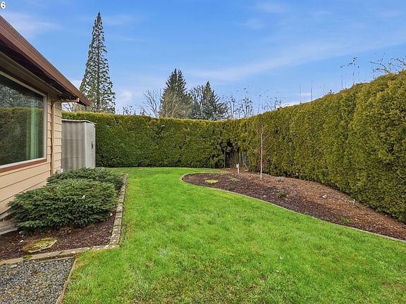 2nd image of 1145 NW Sunnywood Ct
