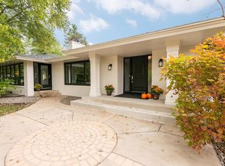 605 Blake Rd S #1, Hopkins, MN 55343