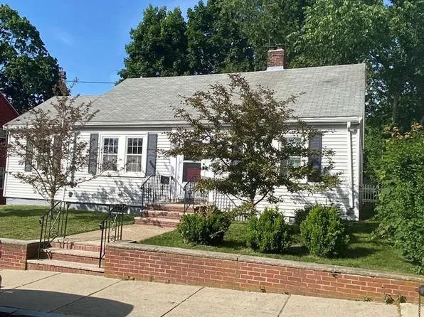 41 Bronx Rd, West Roxbury, MA 02132