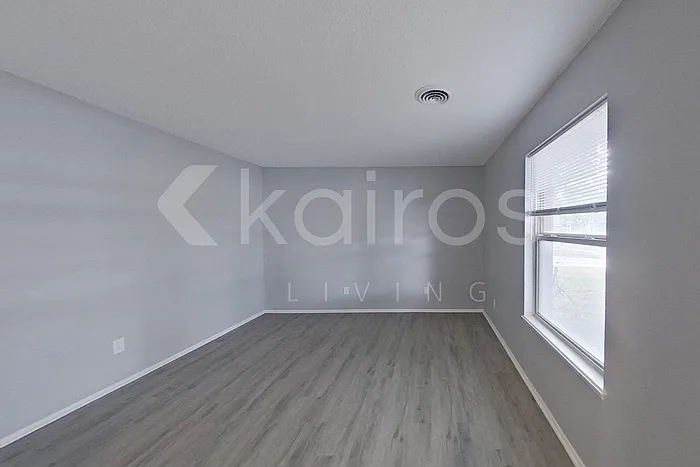 5101 Harvard St — Photo 2