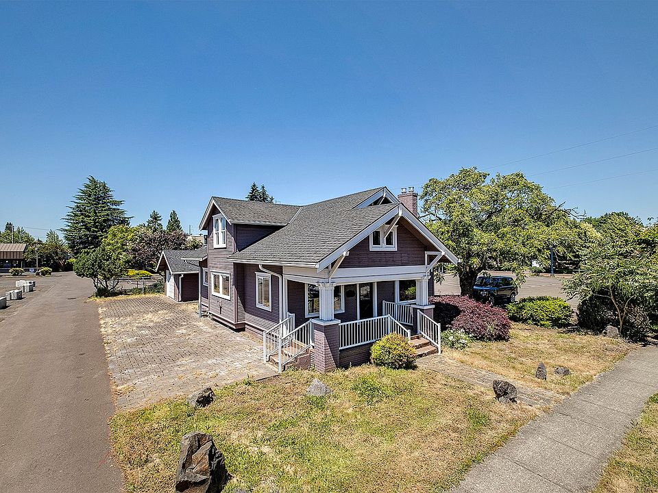1st image of 233 SE 6th Ave