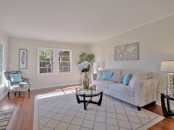 5th image of 1254 Blewett Ave