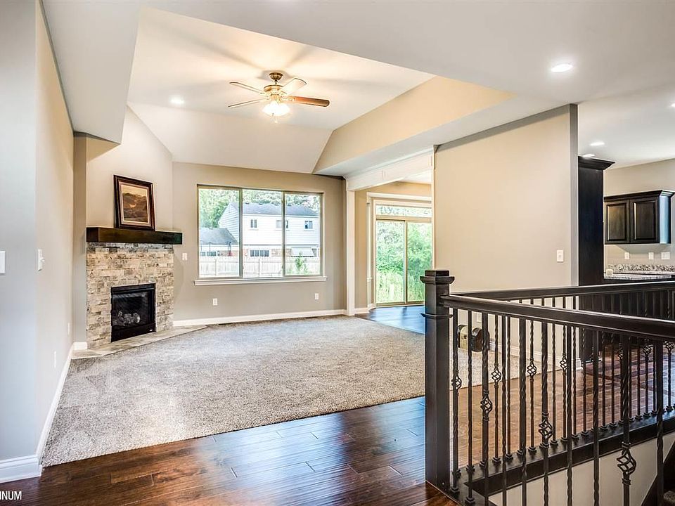 1st image of 50226 Oakbrooke Dr