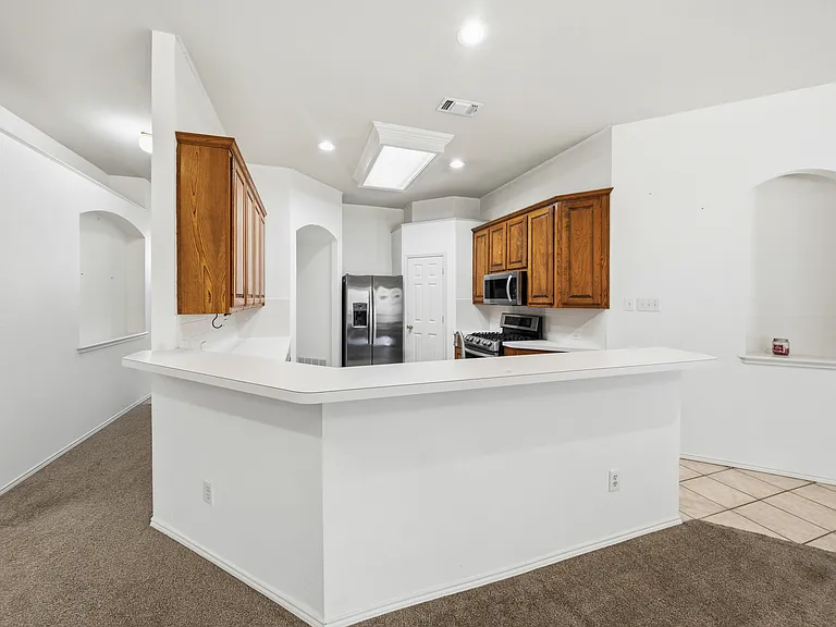3011 Downhill Ln — Photo 15