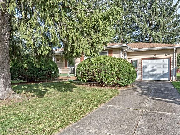 2nd image of 11774 Lawndale Dr