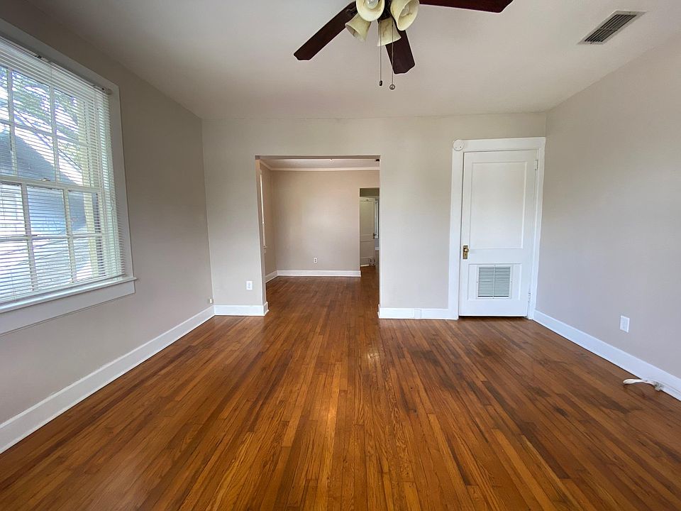 1st image of 2752 Herschel St APT 3