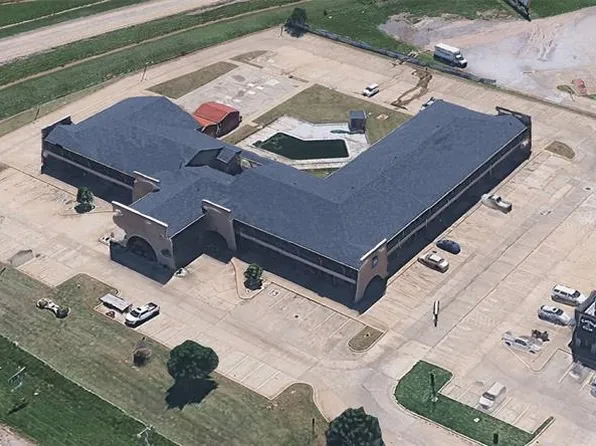 321 N Mustang Rd, Yukon, OK 73099