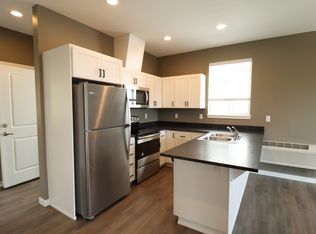 6879 Sun Ct SE, Salem, OR 97306