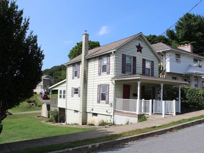 856 Charles St, Luzerne, PA, 18709