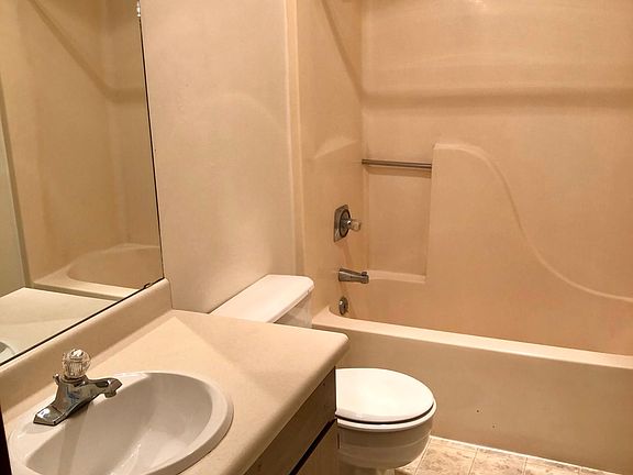 5th image of 336 Olson Ct APT 205