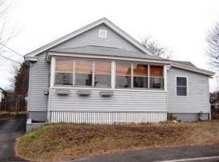 85 Maple St, Rochester, NH 03867
