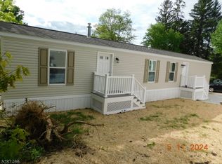 83 Street, Oxford, NJ 07863