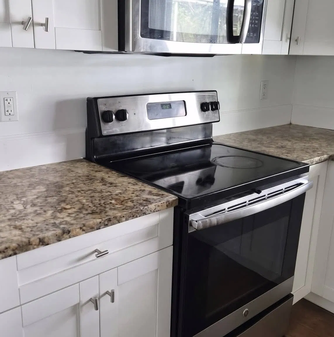 3 bed, 1500 sqft, $2,500 — Photo 3