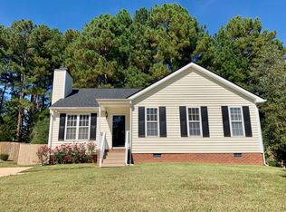 609 Stinson Ave, Holly Springs, NC 27540