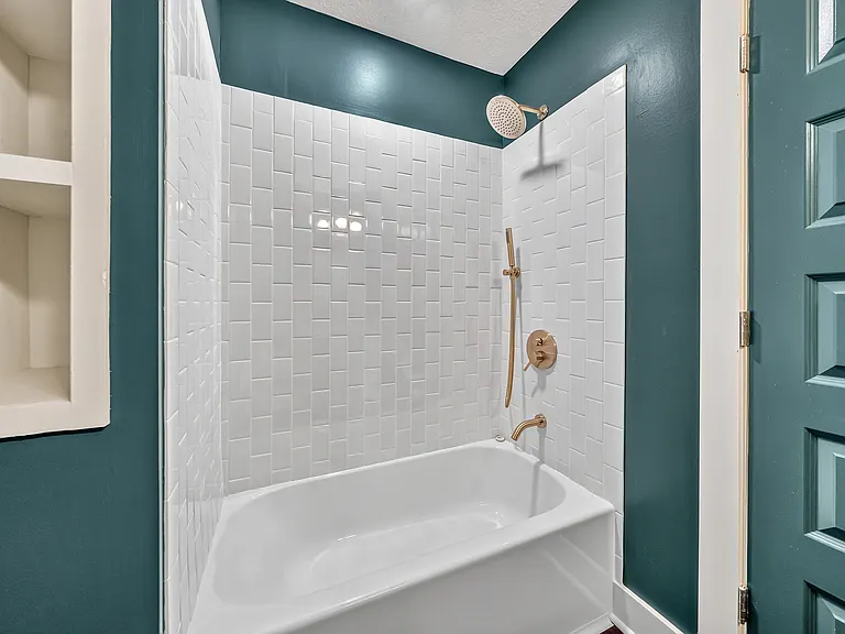 2806 Beacon Ave #B — Photo 36