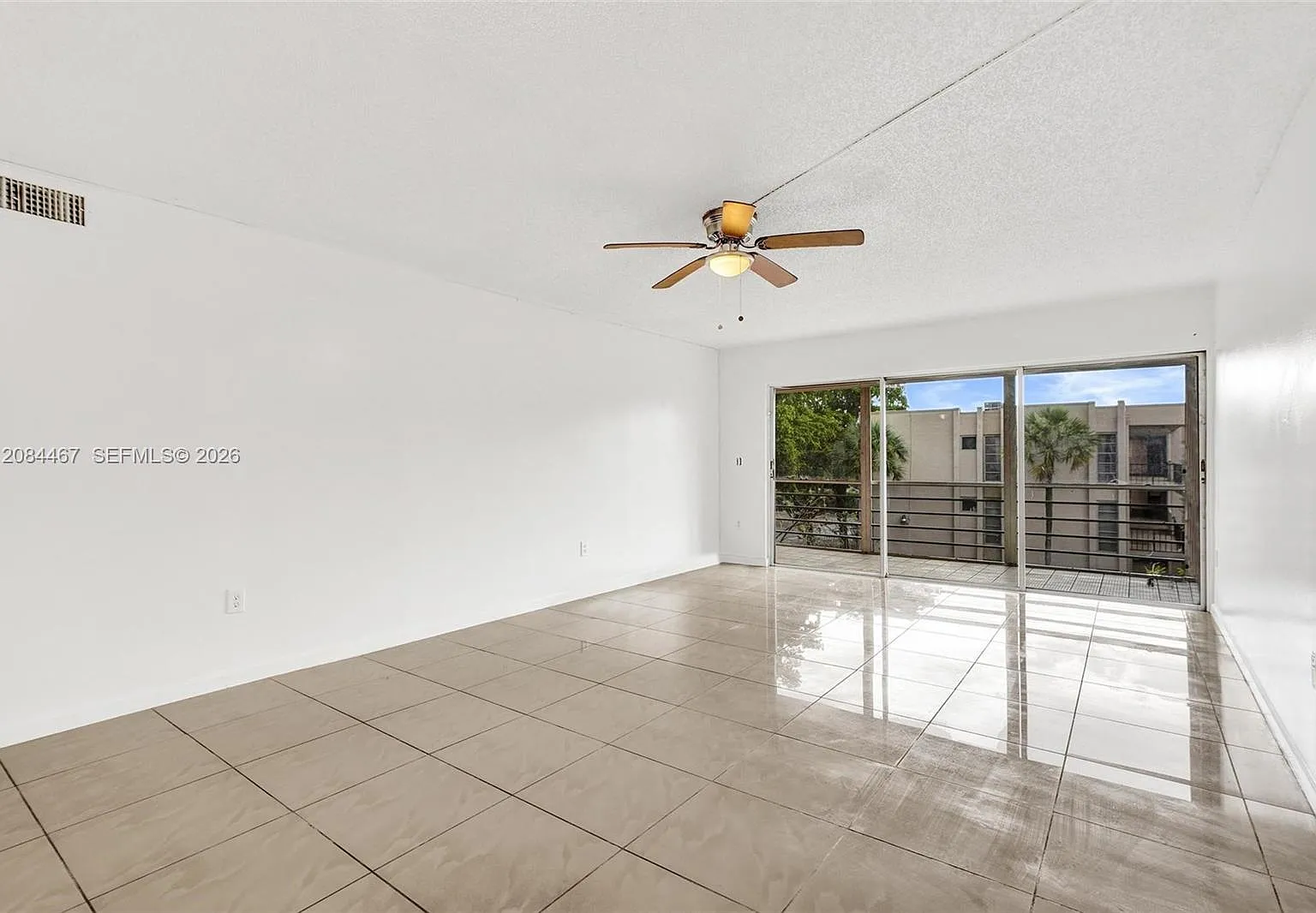 Plantation Pines Phase 1 — Photo 3