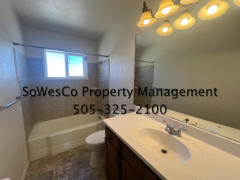 1032 Zuni Dr — Photo 10