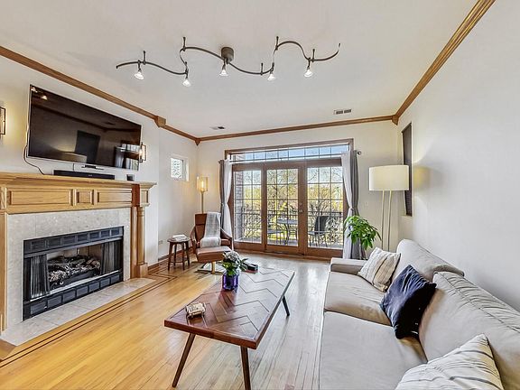 5th image of 4734 S Drexel Blvd #3N
