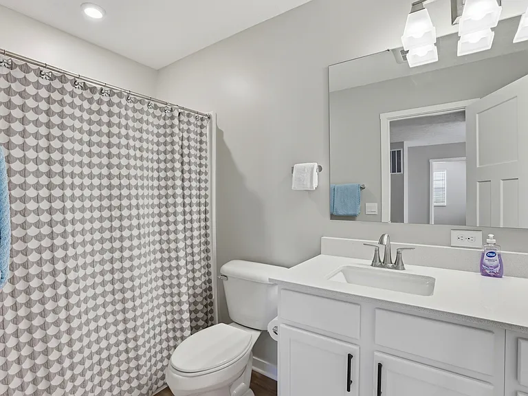 27 Hemingway Ave — Photo 32