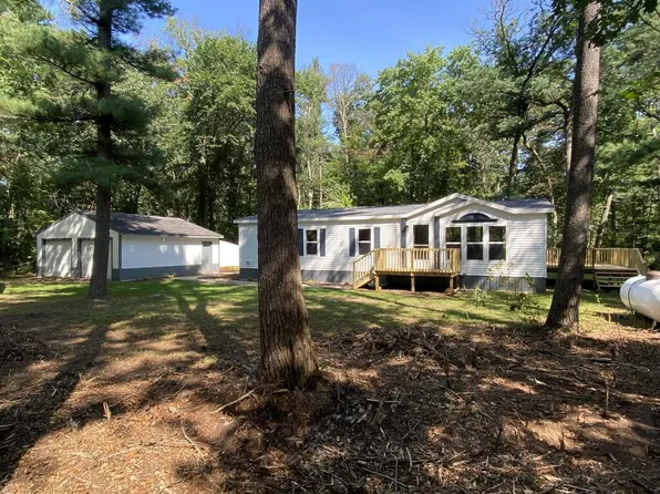 3715 E Croton Dr, Newaygo, MI 49337