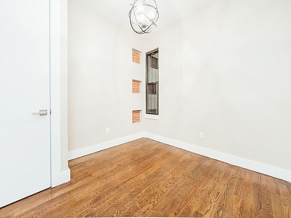 5th image of 2166 Fulton St #1B