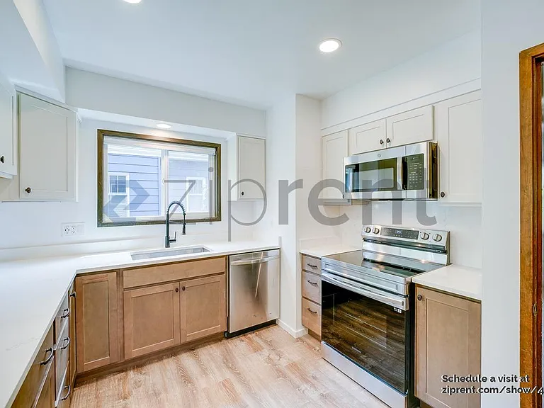 4110 44th Ave SW — Photo 8