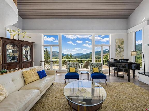 3rd image of 247 Rim Rock Drive