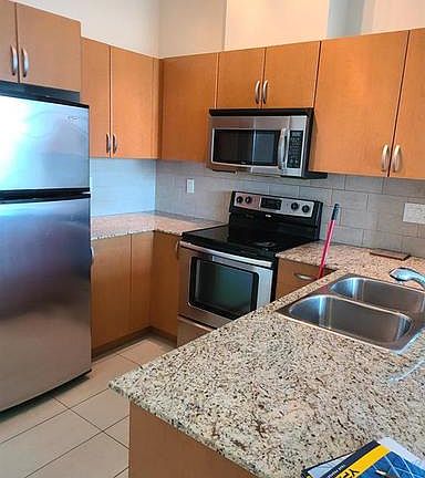 3rd image of 13789 107a Ave #404