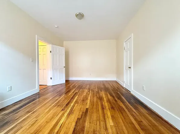 1544 Pacific Street image 1 of 2