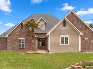2402 Fox Hollow Dr, Lake Charles, LA 70605