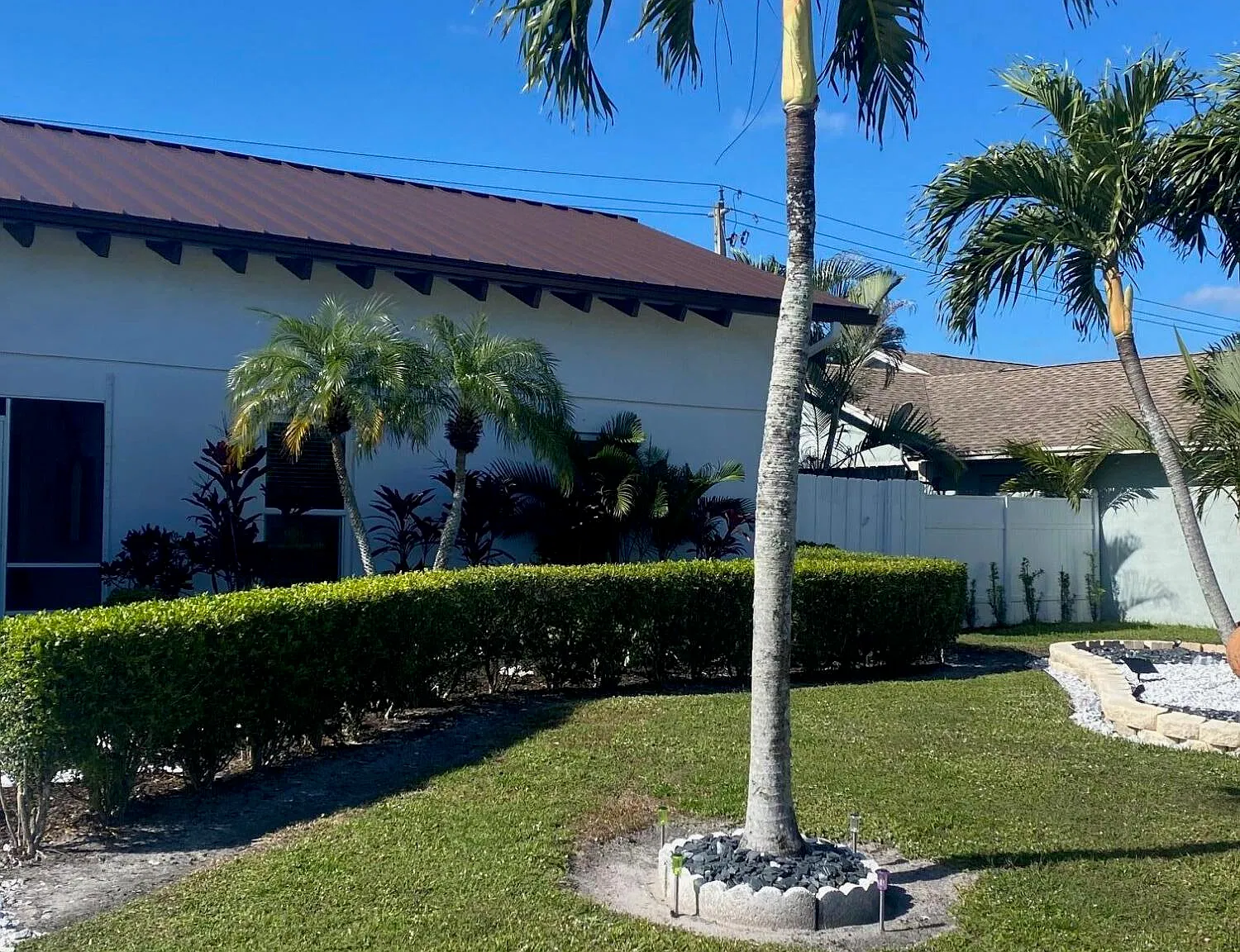 3 bed, 2.0 bath, 1775 sqft, $7,000 — Photo 3