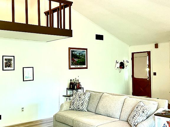 4th image of 534 E Mourning Dove Ct