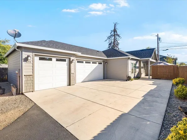 672 Heber Ln, Medford, OR 97501