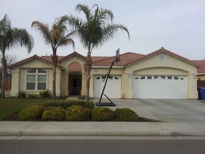 1546 W Claridge Ct, Hanford, CA, 93230