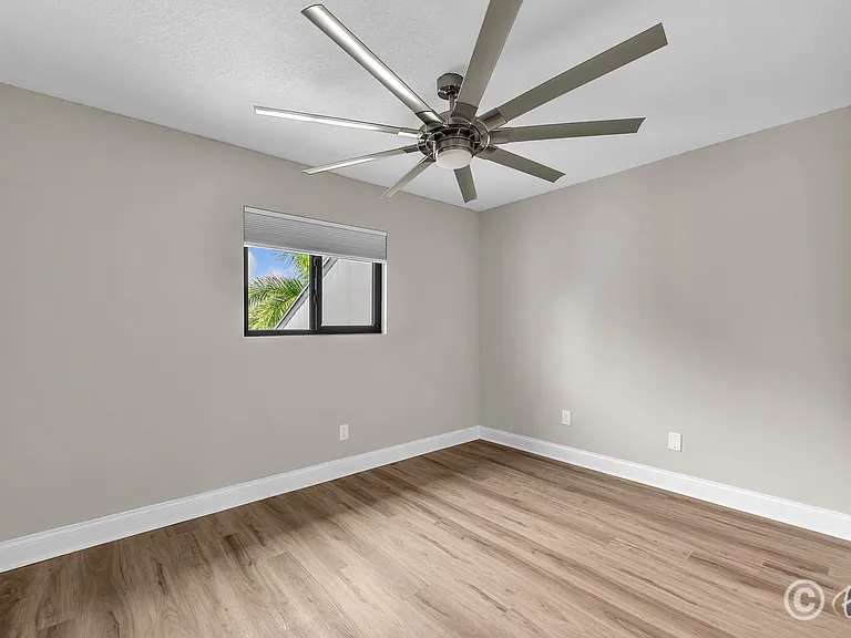 821 Bahia Del Sol Dr #B — Photo 14