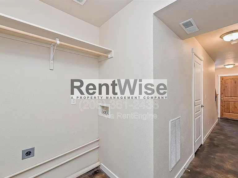 8732 W Pine Valley Ln — Photo 12