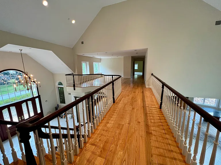 32 Topland Rd — Photo 27
