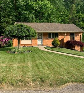 319 Circle Dr, White Oak, PA, 15131