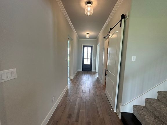 5th image of 390 Cobb Rd