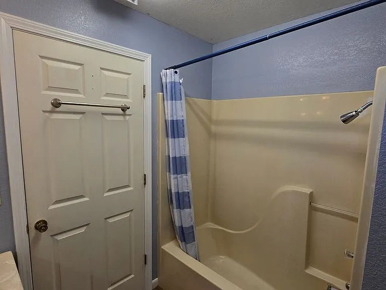 530 Jamestown Loop — Photo 9