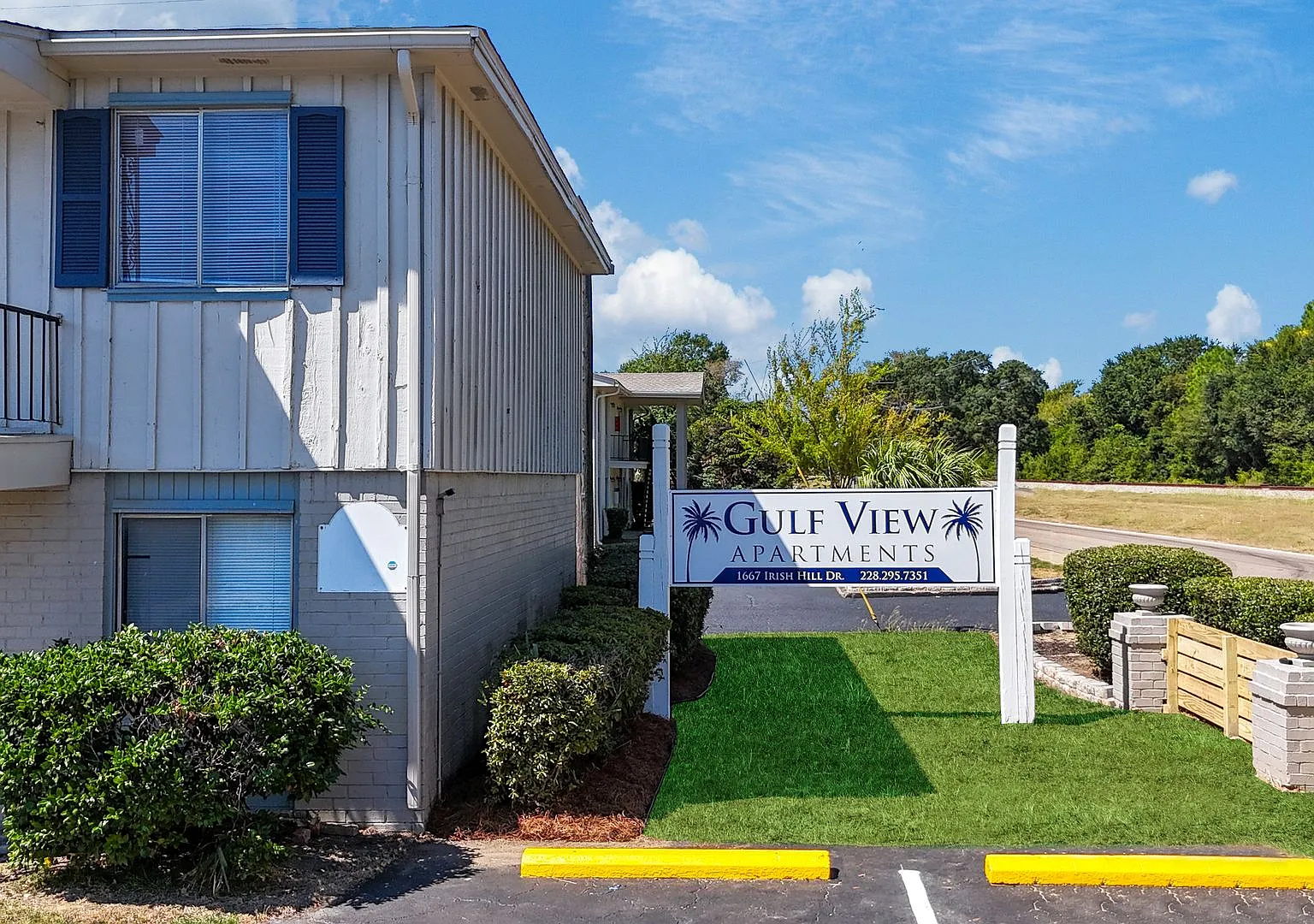 Gulf View Apartments — Photo 1