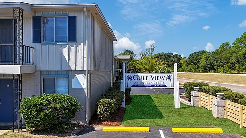 Gulf View Apartments Photo 1