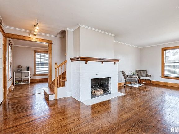4th image of 1063 Jefferson St