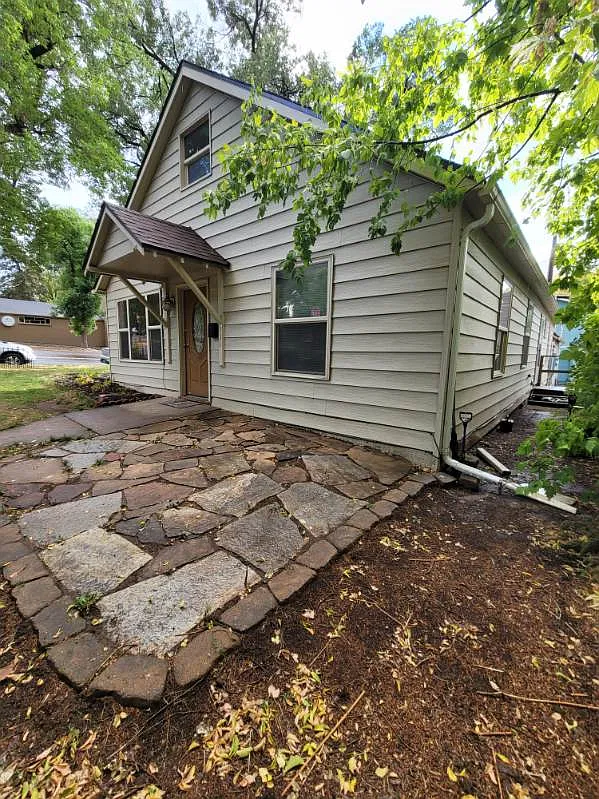 3 bed, 1384 sqft, $2,900 — Photo 3