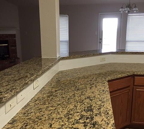 4th image of 3321 Muleshoe Ln