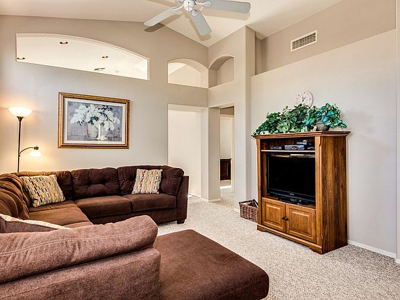 3rd image of 4905 W Wahalla Ln
