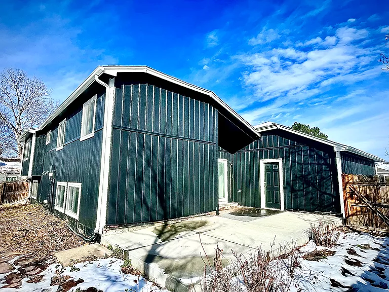 5023 S Uravan Ct — Photo 4