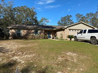 5821 Princeton Dr, Pensacola, FL 32526