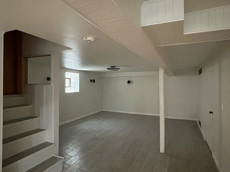 5553 N Major Ave #G — Photo 6